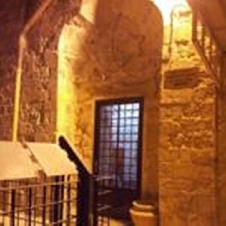 Bab El-Silsileh Hostel Jerusalem Exterior photo